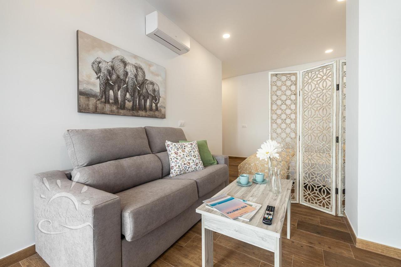Apartamentos Dom Room Тарифа Экстерьер фото